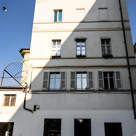Ampio Bilocale Vista Mozzafiato Sulle Alpi! Turin