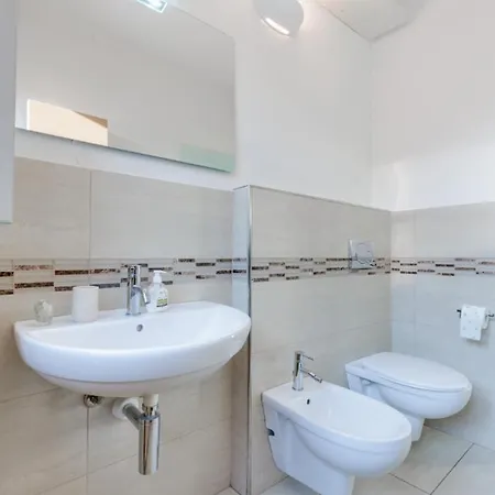 Ampio Bilocale Vista Mozzafiato Sulle Alpi!