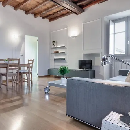 Ampio Bilocale Vista Mozzafiato Sulle Alpi!